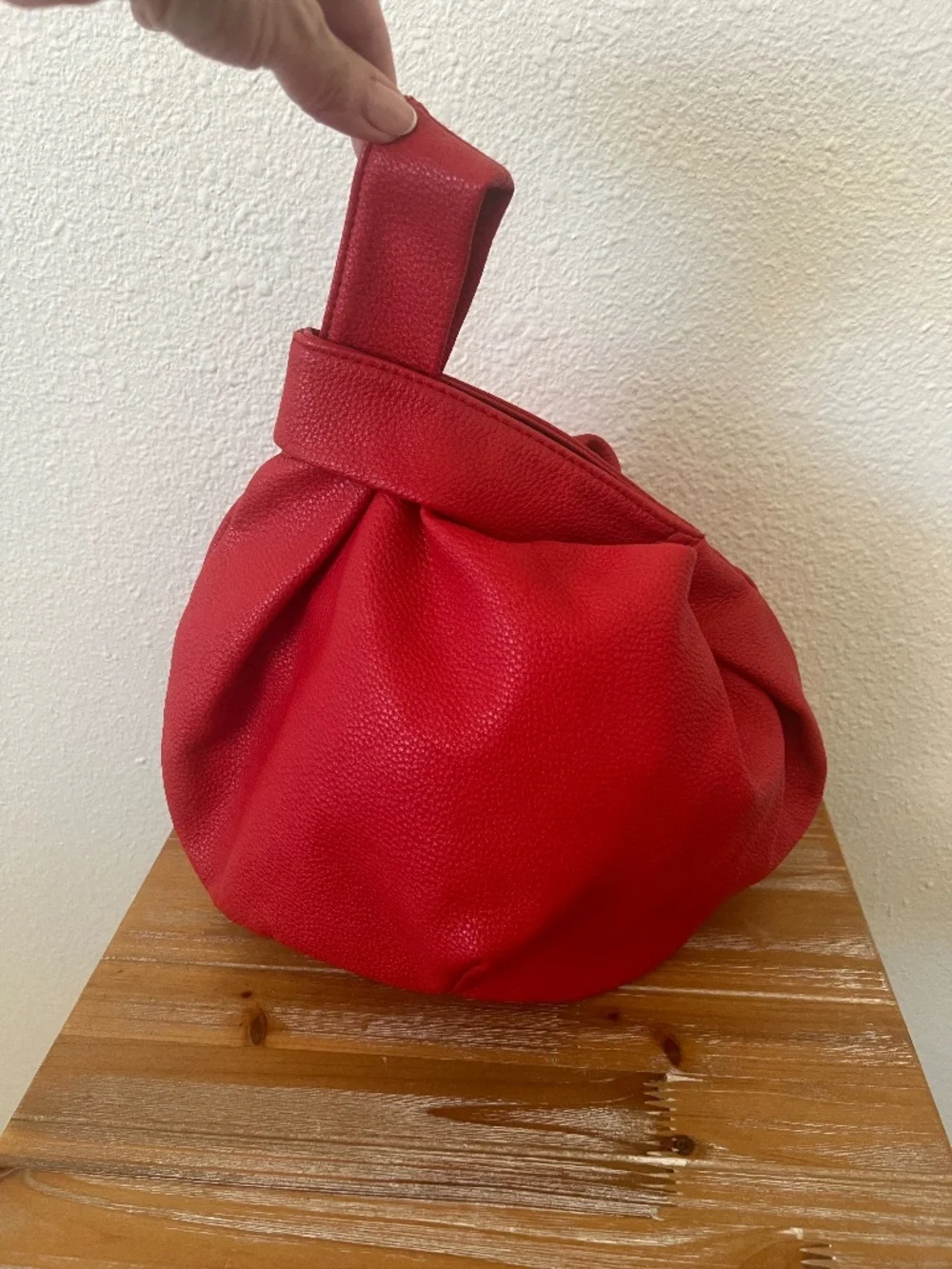The Drop striking red